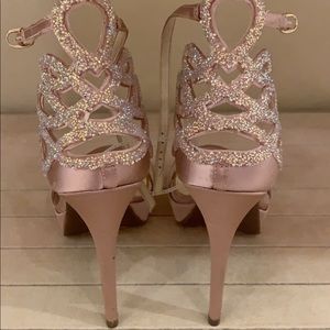 Jessica Simpson heels